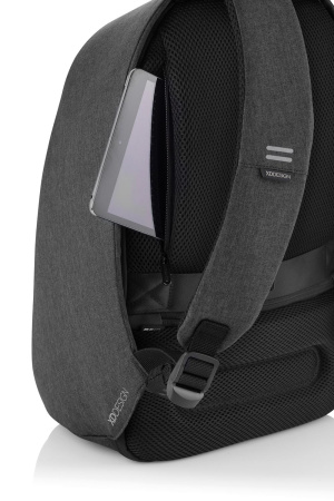 XD Design Рюкзаки Артикул P705.251 Рюкзак Bobby Tech с защитой от карманников на складе 14 шт по цене 23&nbsp;490 ₽