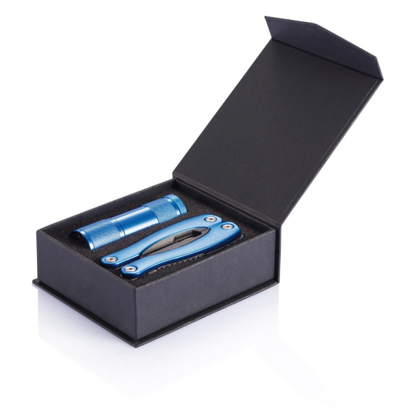 XD Collection Наборы Артикул P238.085 Набор: мультитул и фонарик, синий на складе 15 шт по цене 3&nbsp;490 ₽