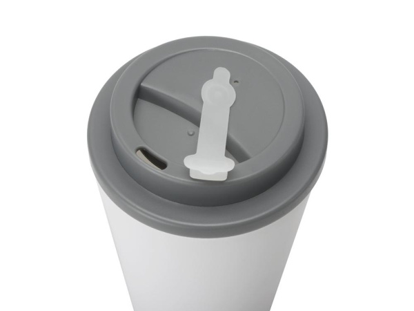  Стаканы Артикул 873426.00 Пластиковый стакан Take away с двойными стенками и крышкой с силиконовым клапаном, 350 мл, белый/серый на складе 6194 шт по цене 375.50 ₽
