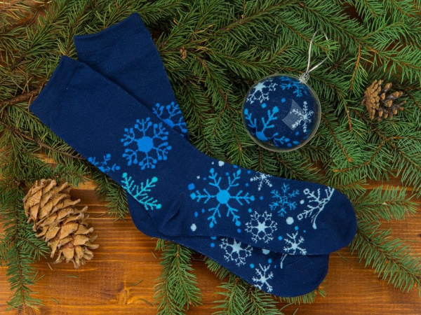  Наборы Артикул 791812 Носки в шаре Снежинка мужские, синий на складе 2 шт по цене 206.25 ₽